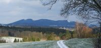 11 haselbach vor dem typischsten landkreisberg dem dreigipfeligen gallner